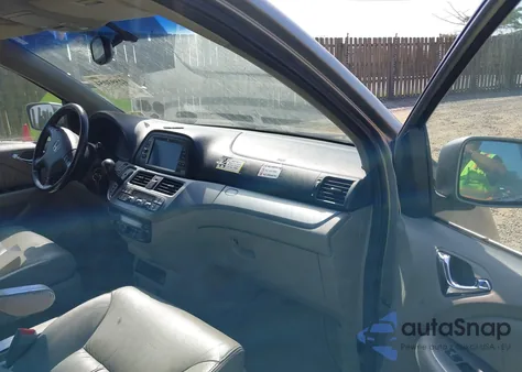 2008 Honda Odyssey Ex-L z USA, uszkodzony, nr VIN 5FNRL38708B113560